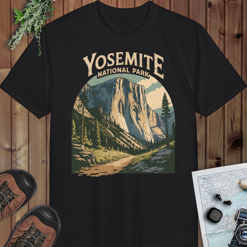 El Capitan Yosemite Valley Performance T-Shirt in Black