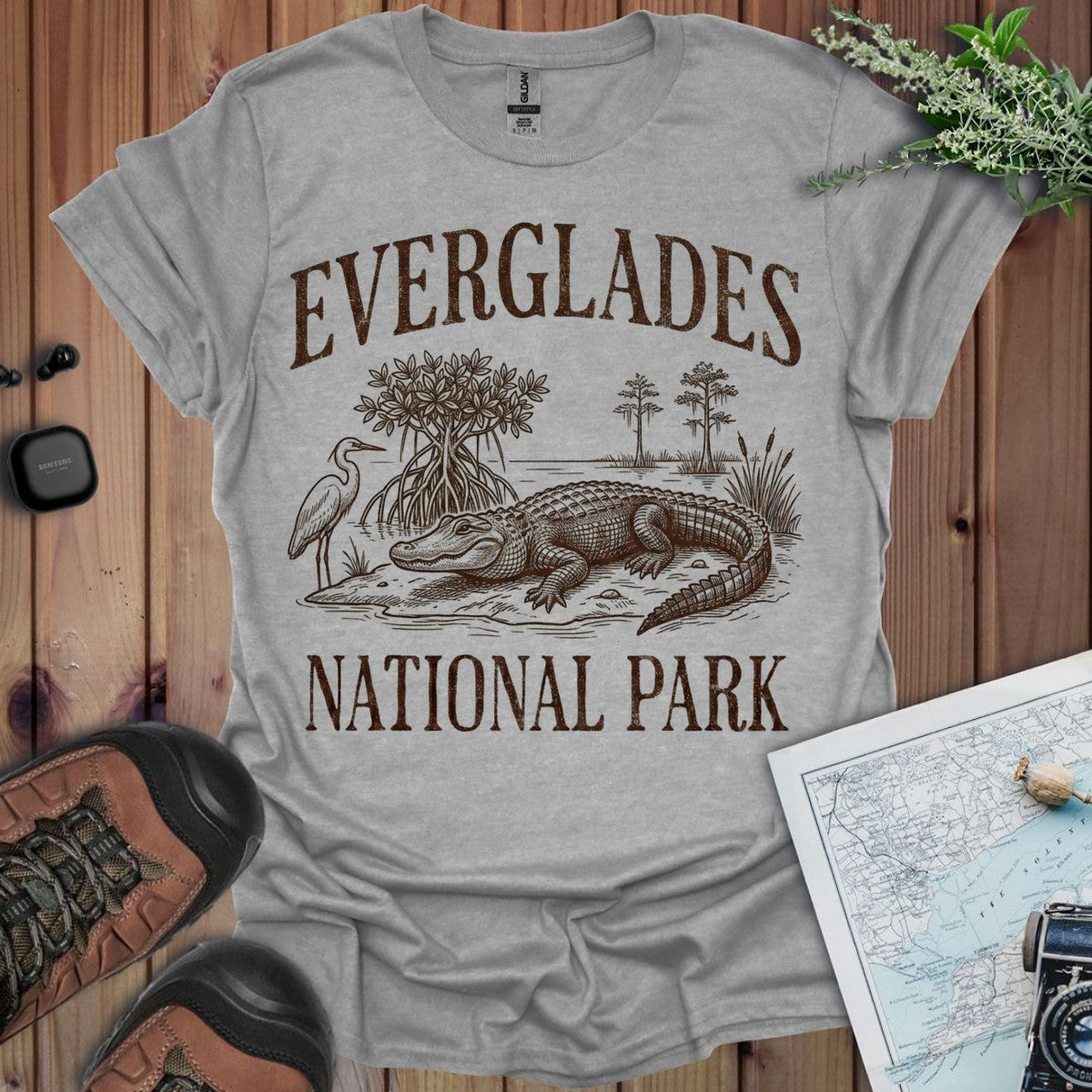 Everglades National Park Rustic Graphic T-Shirt in Sport Grey