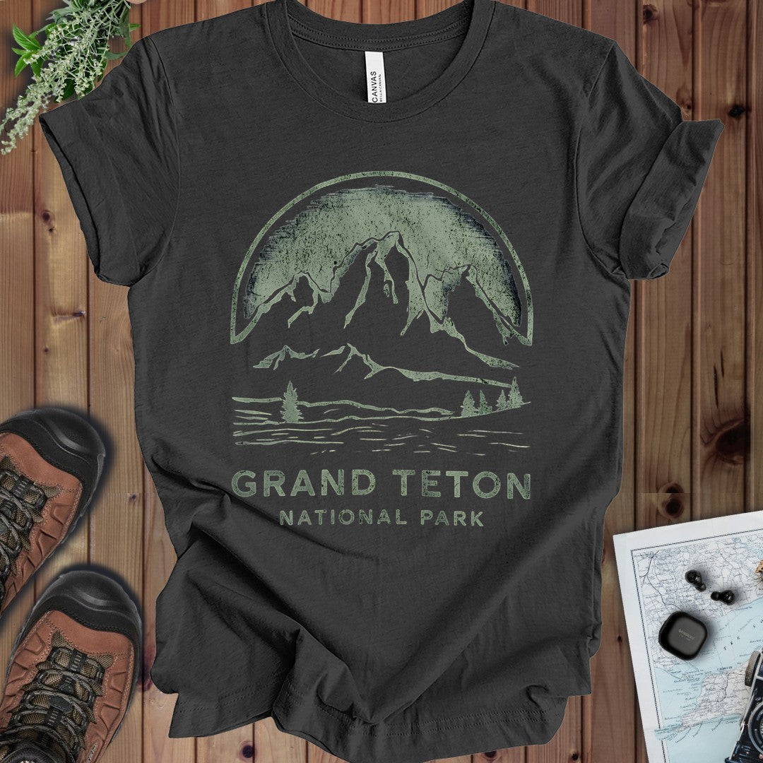 Grand Teton National Park  Vintage Distressed Mountains Kids Graphic T-Shirt in Dark Grey Heather