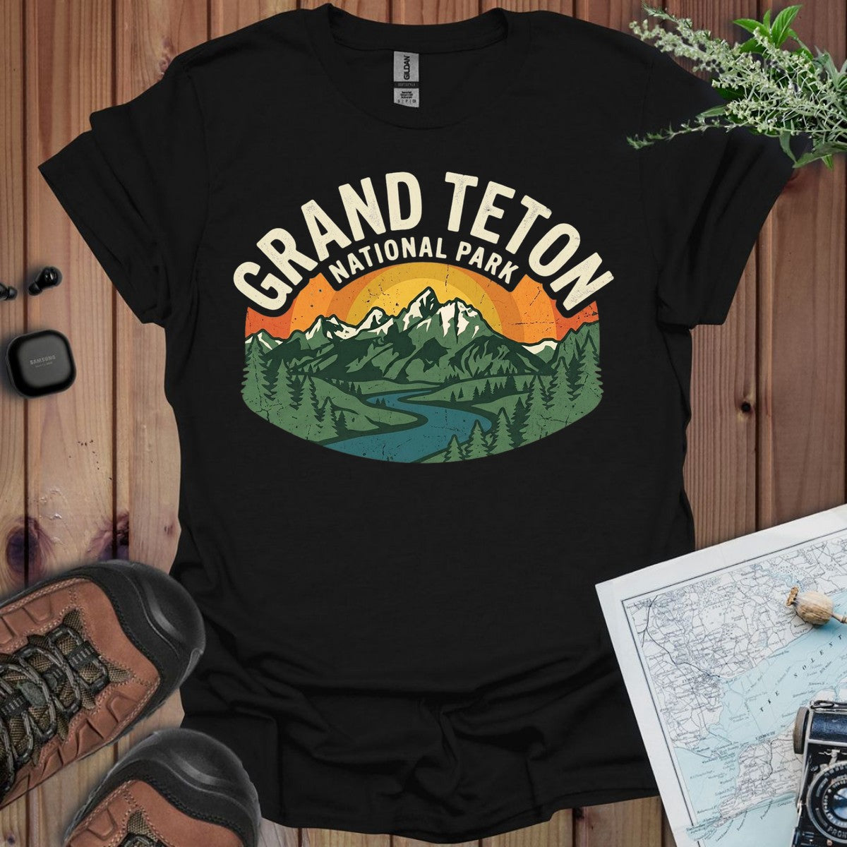 Grand Teton National Park Vintage Graphic T-Shirt in Black