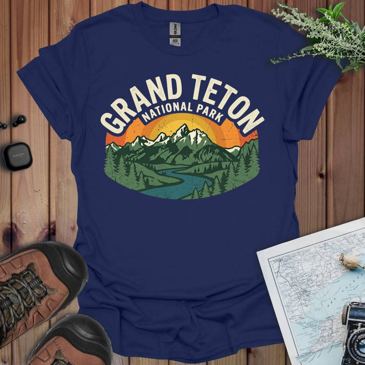 Grand Teton National Park Vintage Graphic T-Shirt in Navy
