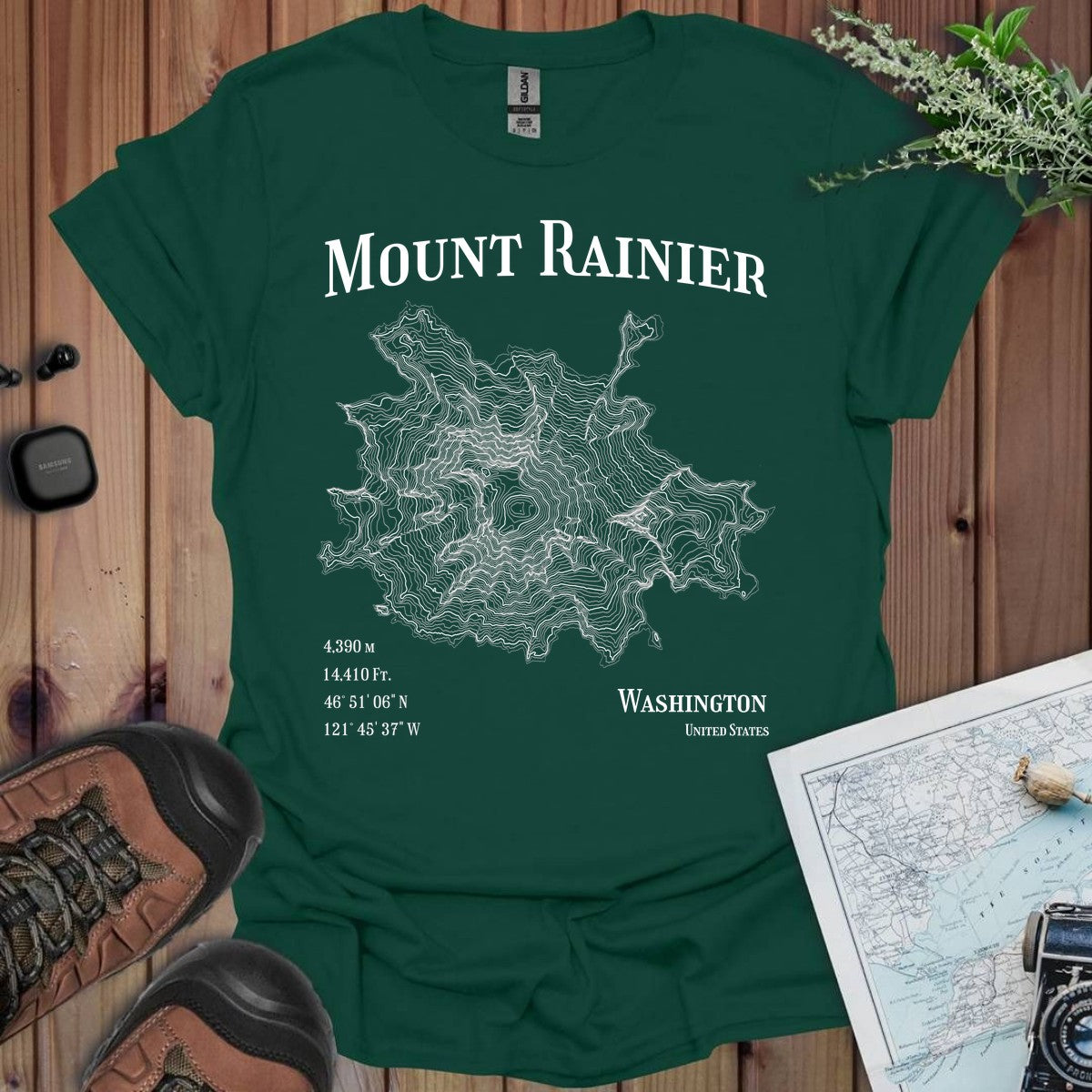 Mount Rainier Mountain Topo T-shirt in Forest Green