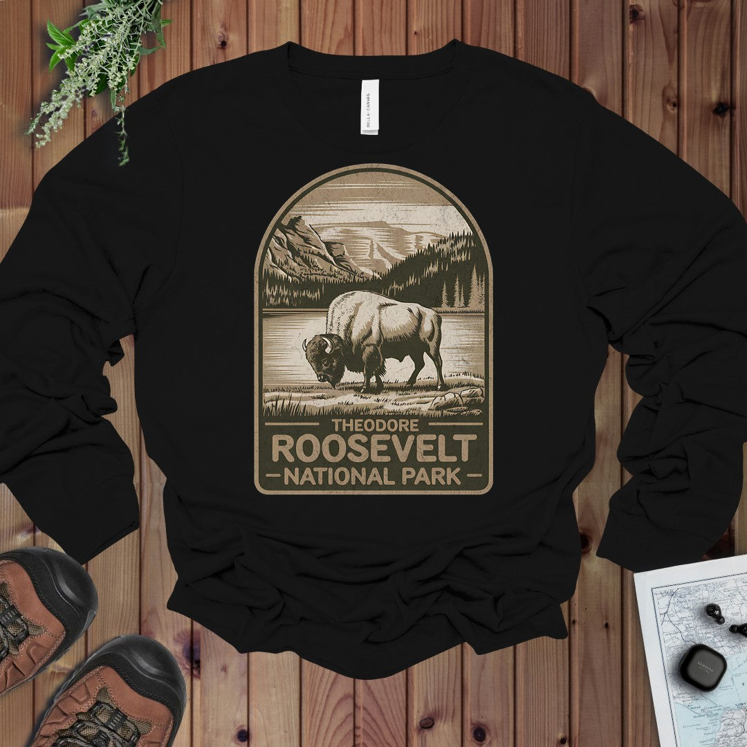 Theodore Roosevelt National Park Rustic Western Buffalo Long Sleeve T-Shirt in Black