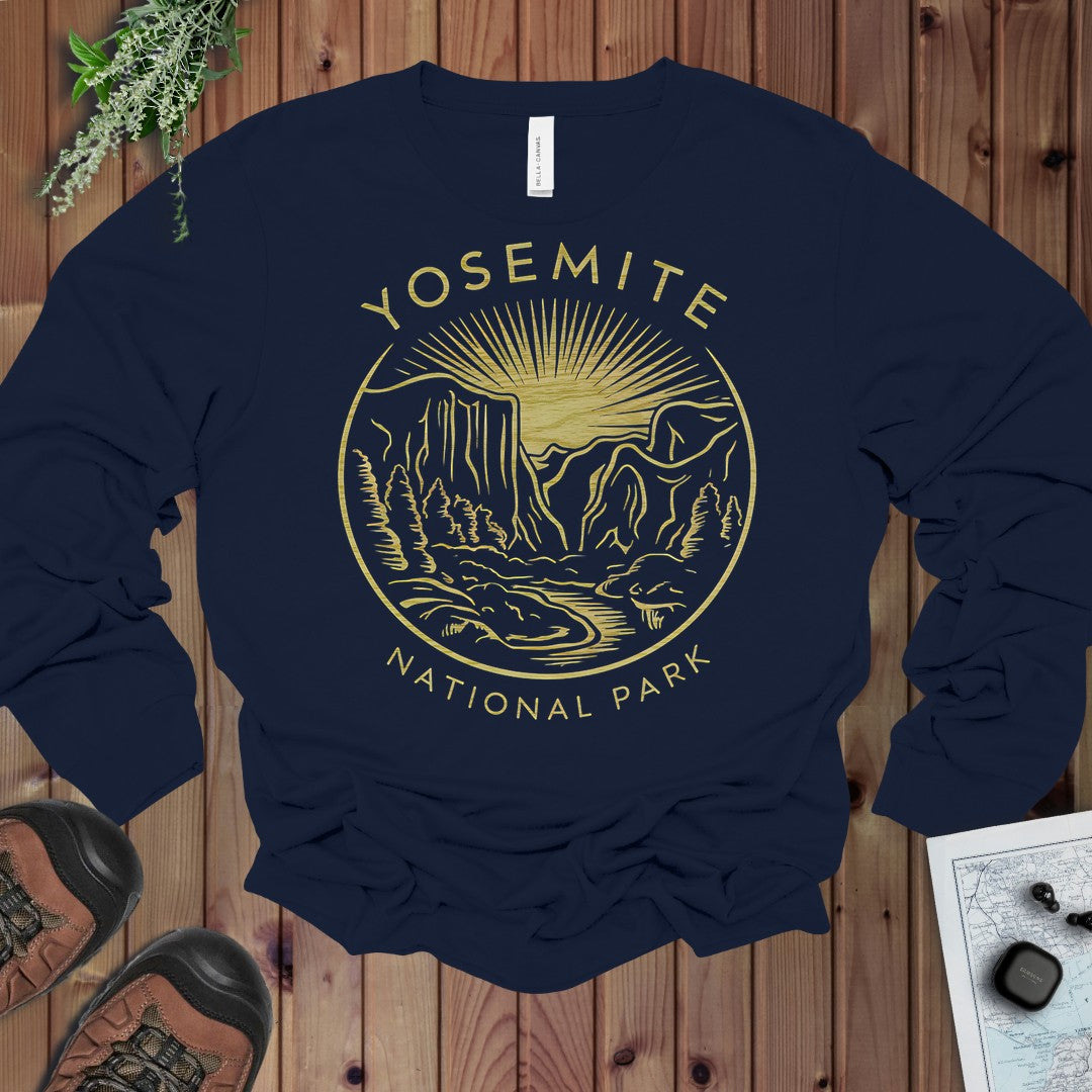 Yosemite National Park Valley Outline Art Long Sleeve T-Shirt in Navy