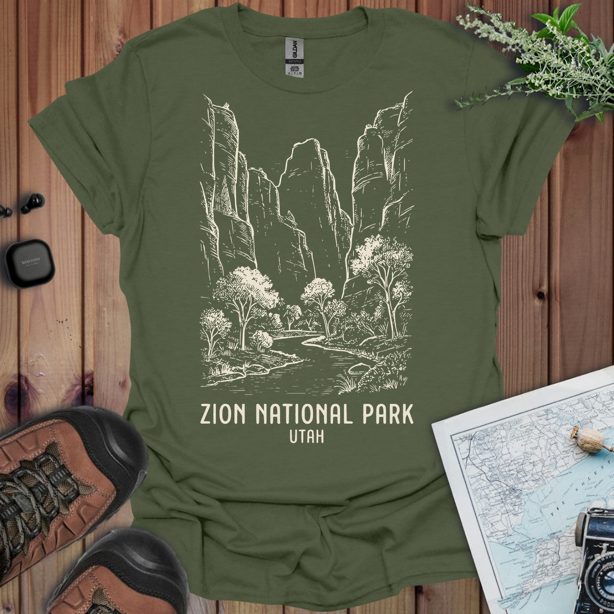 Zion National Park Canyon Outline Graphic T-Shirt in Military Green