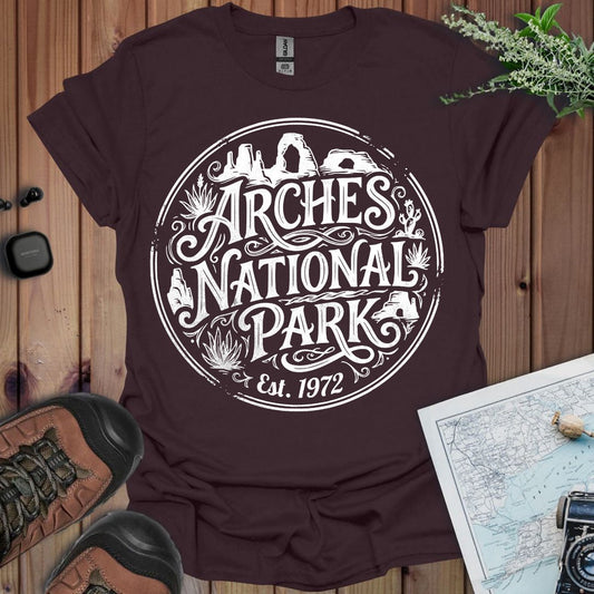 Arches National Park Graphic T-Shirt - Parks ApparelT-Shirt