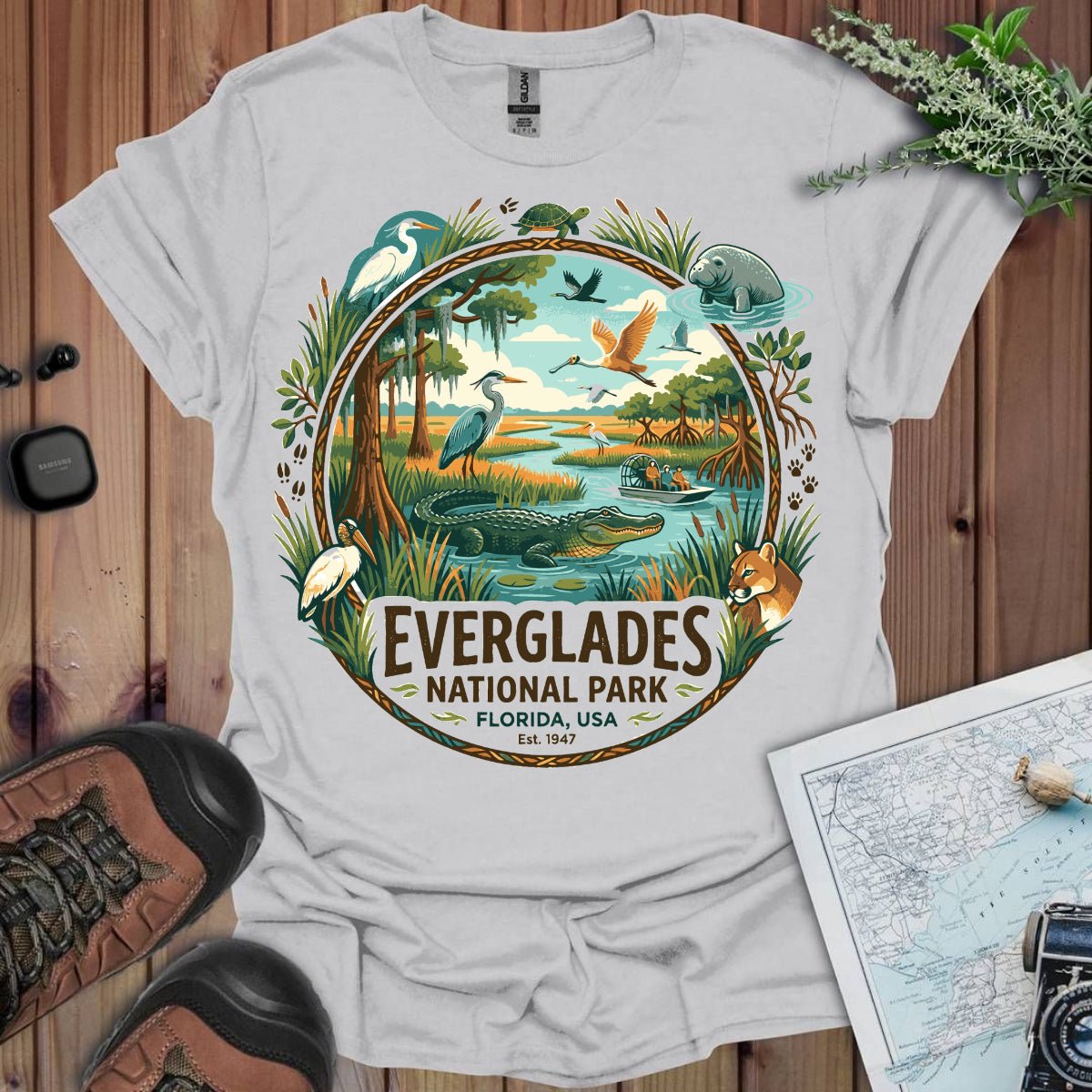 Everglades National Park animals graphic t-shirt alternate apparel color or product angle