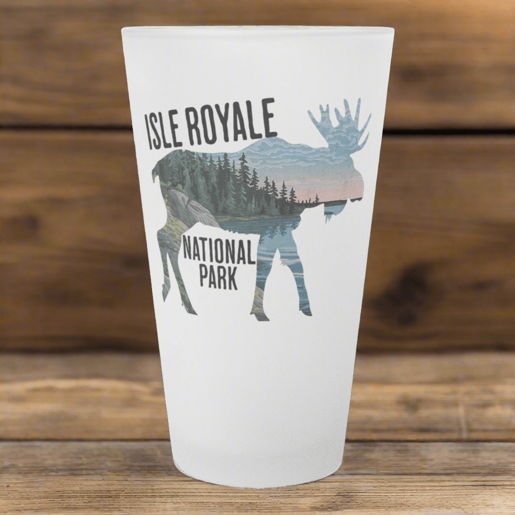 Isle Royale National Park moose frosted pint glass primary product image