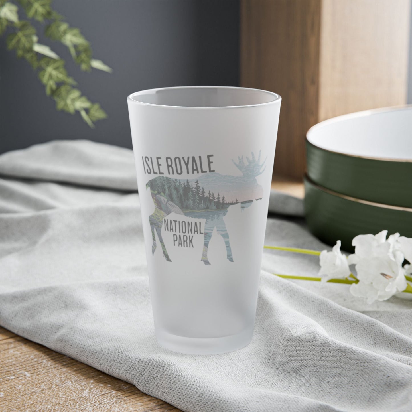 Isle Royale National Park moose frosted pint glass alternate product angle