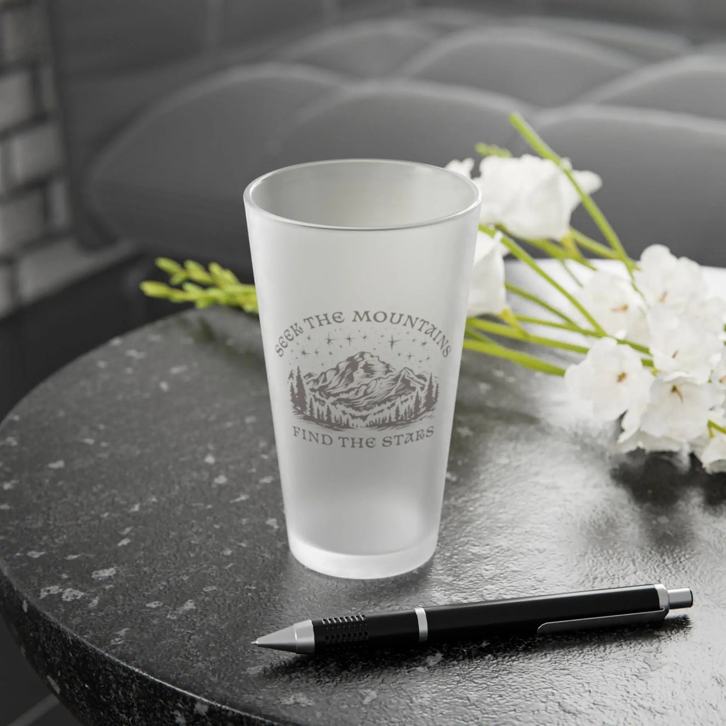 Seek The Mountains Find The Stars Frosted Pint Glass - Parks ApparelDrinkware