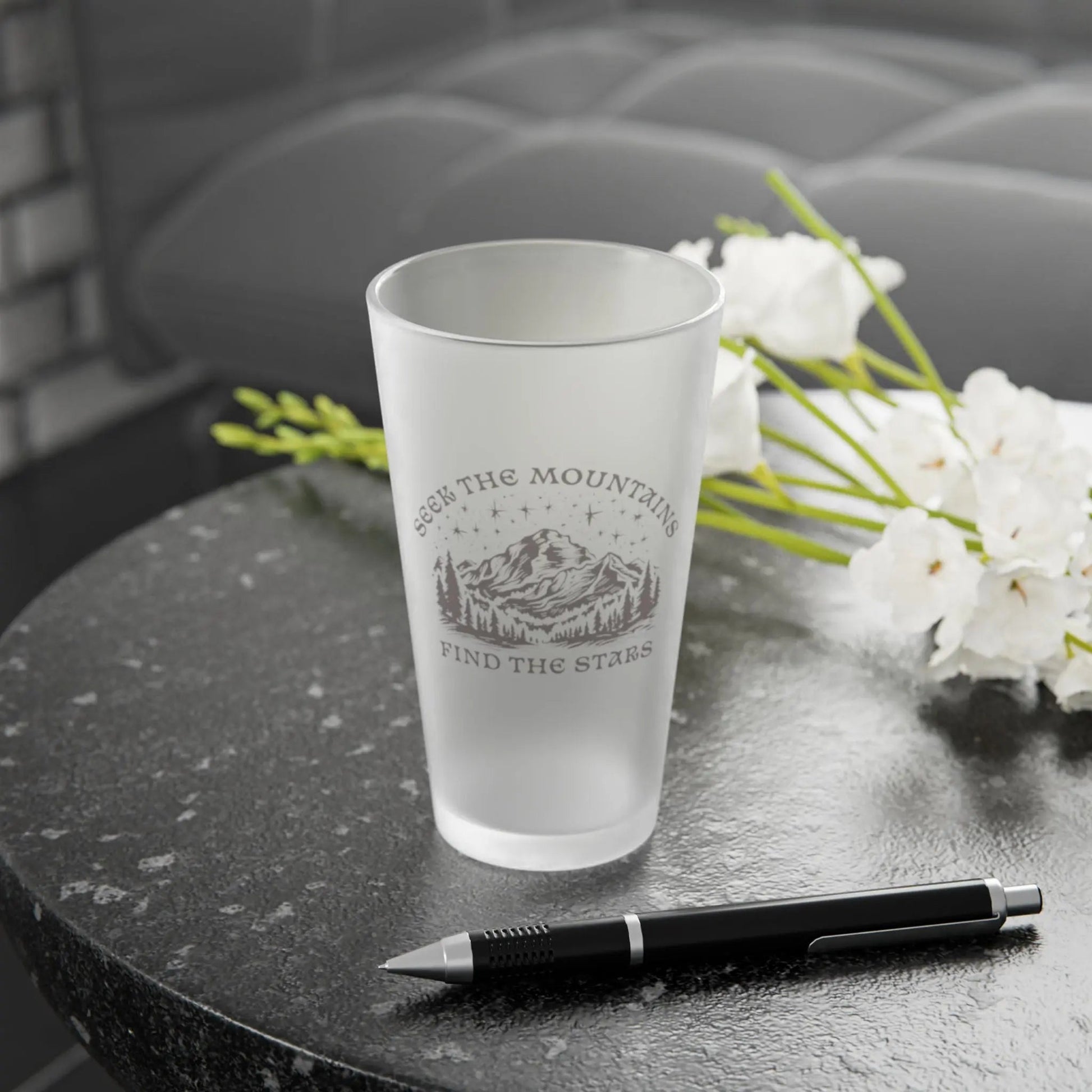 Seek The Mountains Find The Stars Frosted Pint Glass - Parks ApparelDrinkware