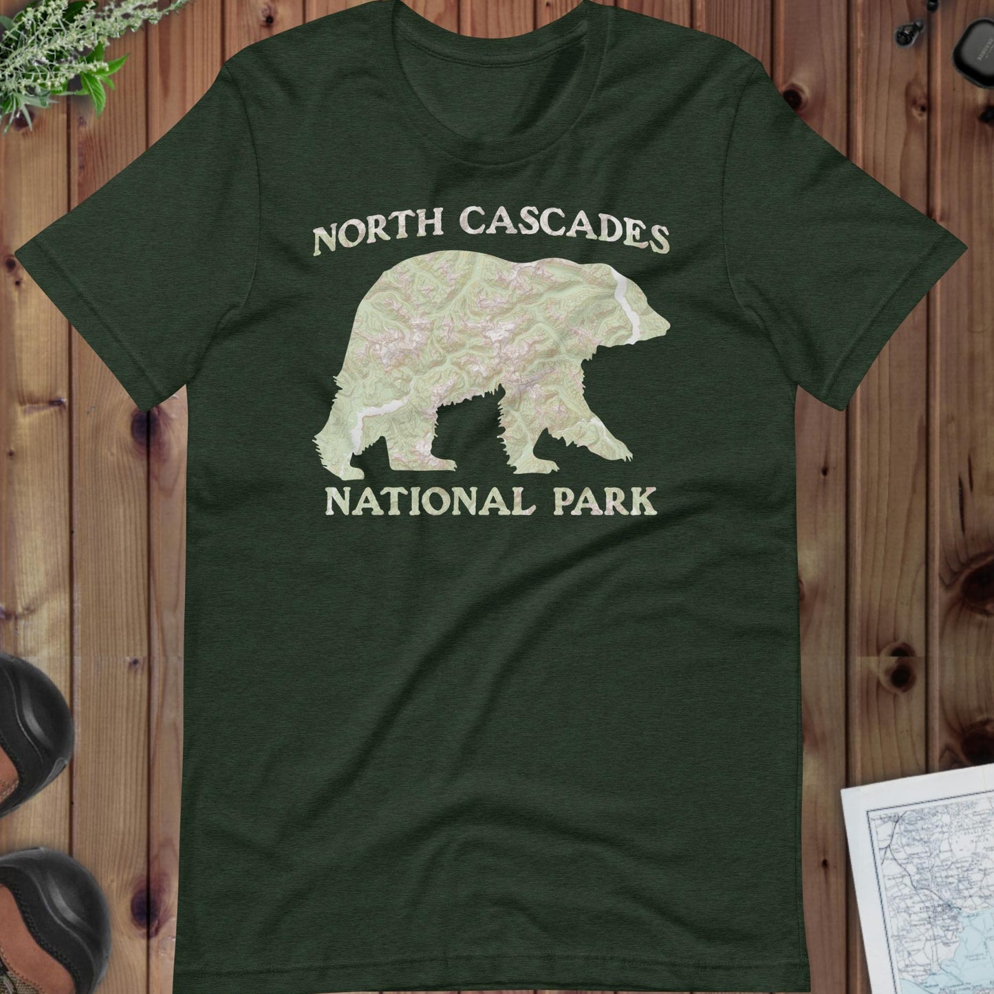 North Cascades Bear Topo T-shirt T-Shirt Park Service Apparel Heather Emerald XS