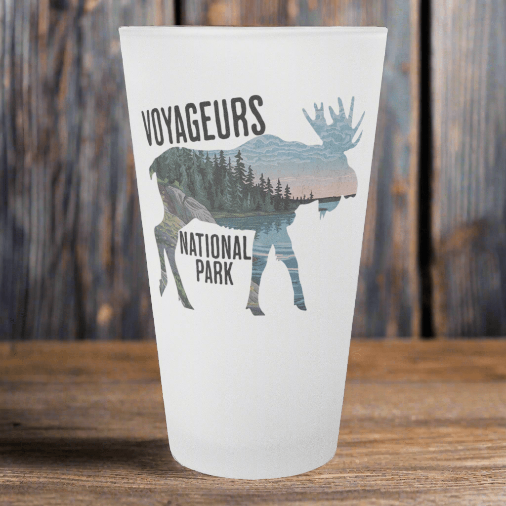 Voyageurs National Park Moose Frosted Pint Glass - Parks ApparelFrosted