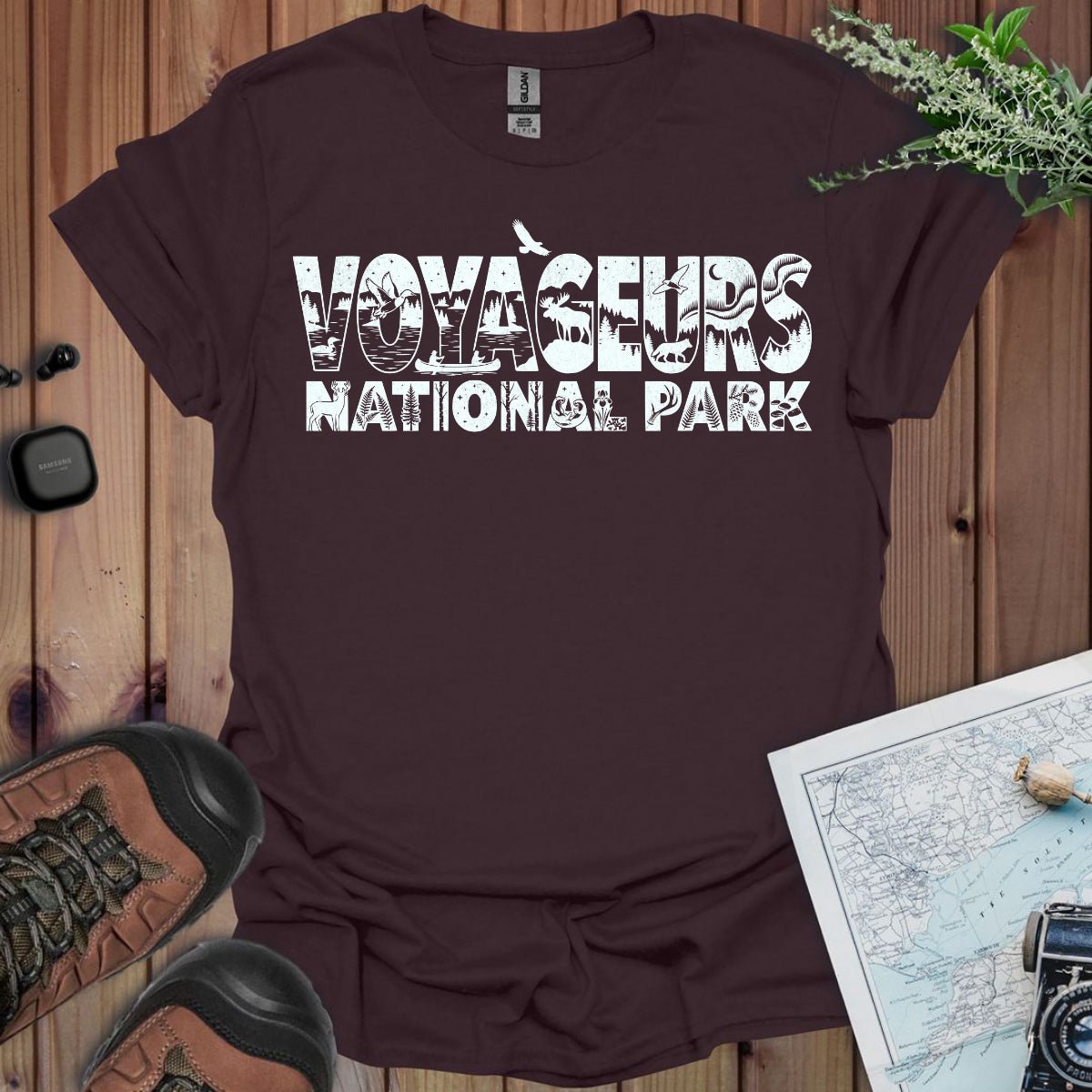Voyageurs National Park Silhouette Graphic T-Shirt - Parks ApparelT-Shirt