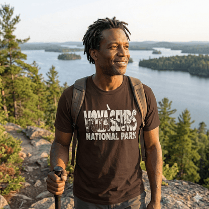 Voyageurs National Park Silhouette Graphic T-Shirt - Parks ApparelT-Shirt