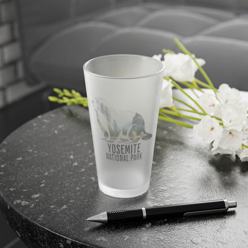 Yosemite Valley Marmot Frosted Pint - Parks Apparelpint glass