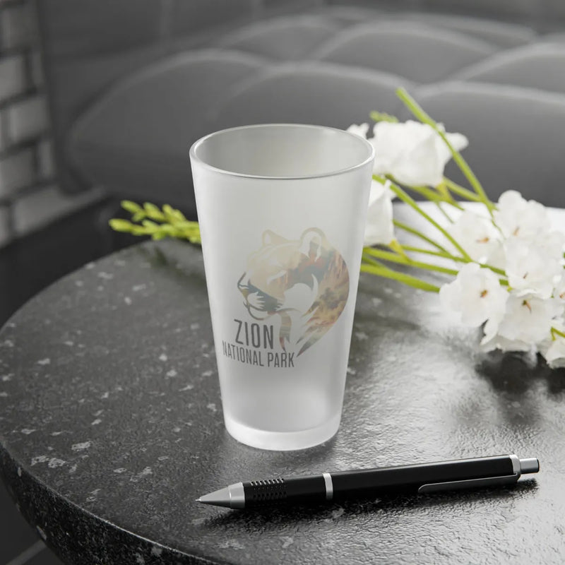 Zion National Park Mountain Lion Frosted Pint - Parks Apparelpint glass